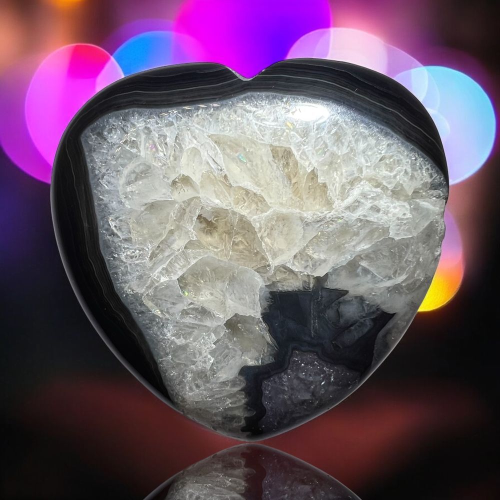 Black Agate Heart Carving